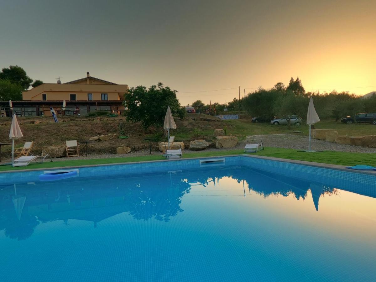 Agriturismo B&B Il Rifugio Di Nino Contursi Luaran gambar